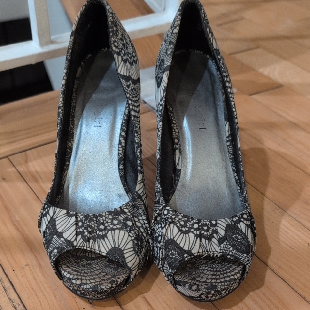 Elegant Black and Cream Peep-Toe Heels